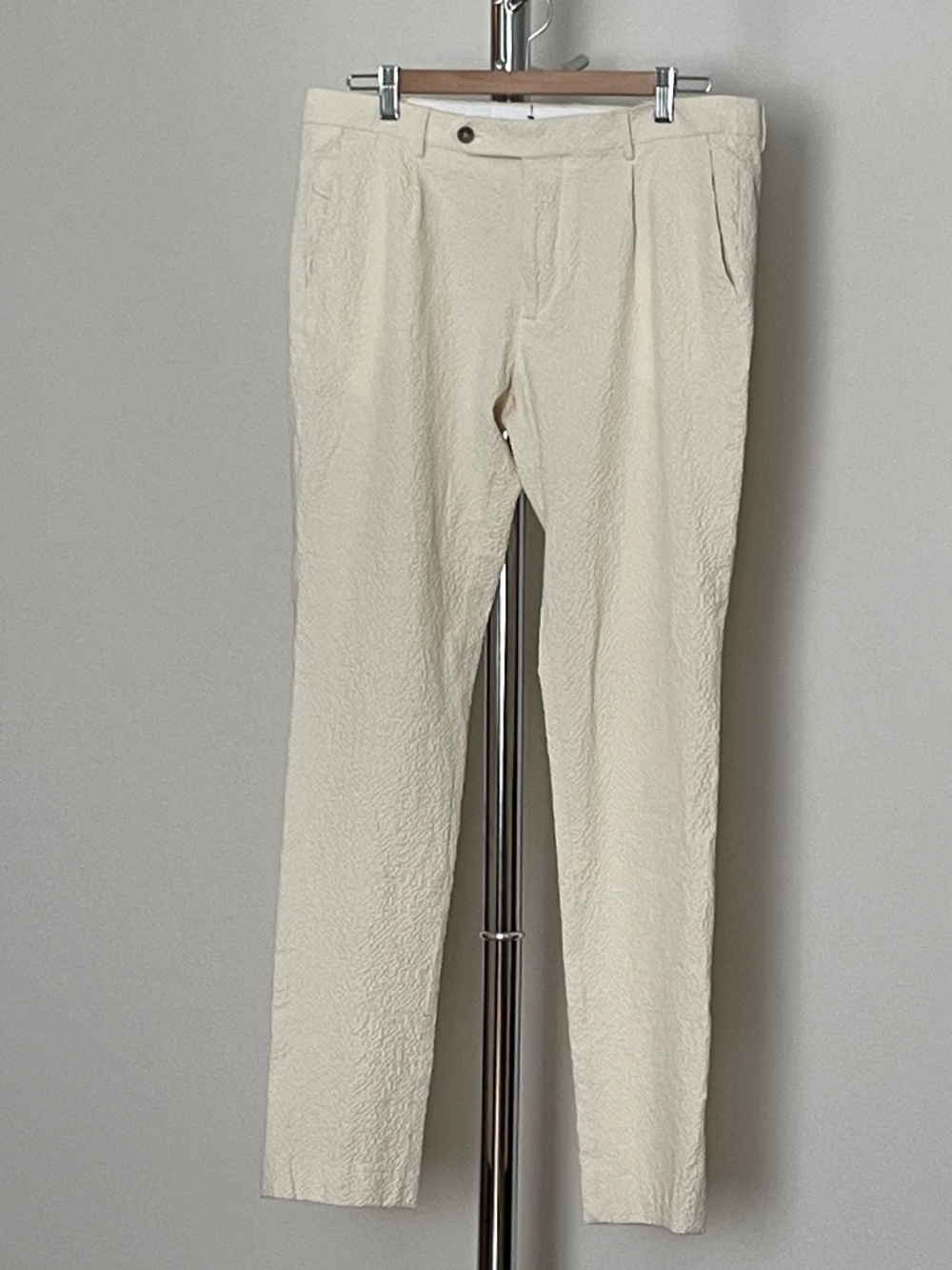 Berwich Men's Pants.  Off-White / Cream.  US Size 34.  Very good condition.